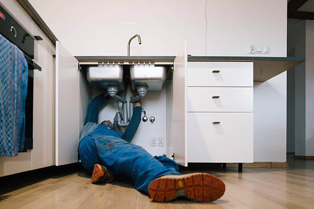 Professional Leak Detection technician working in Delco, NC